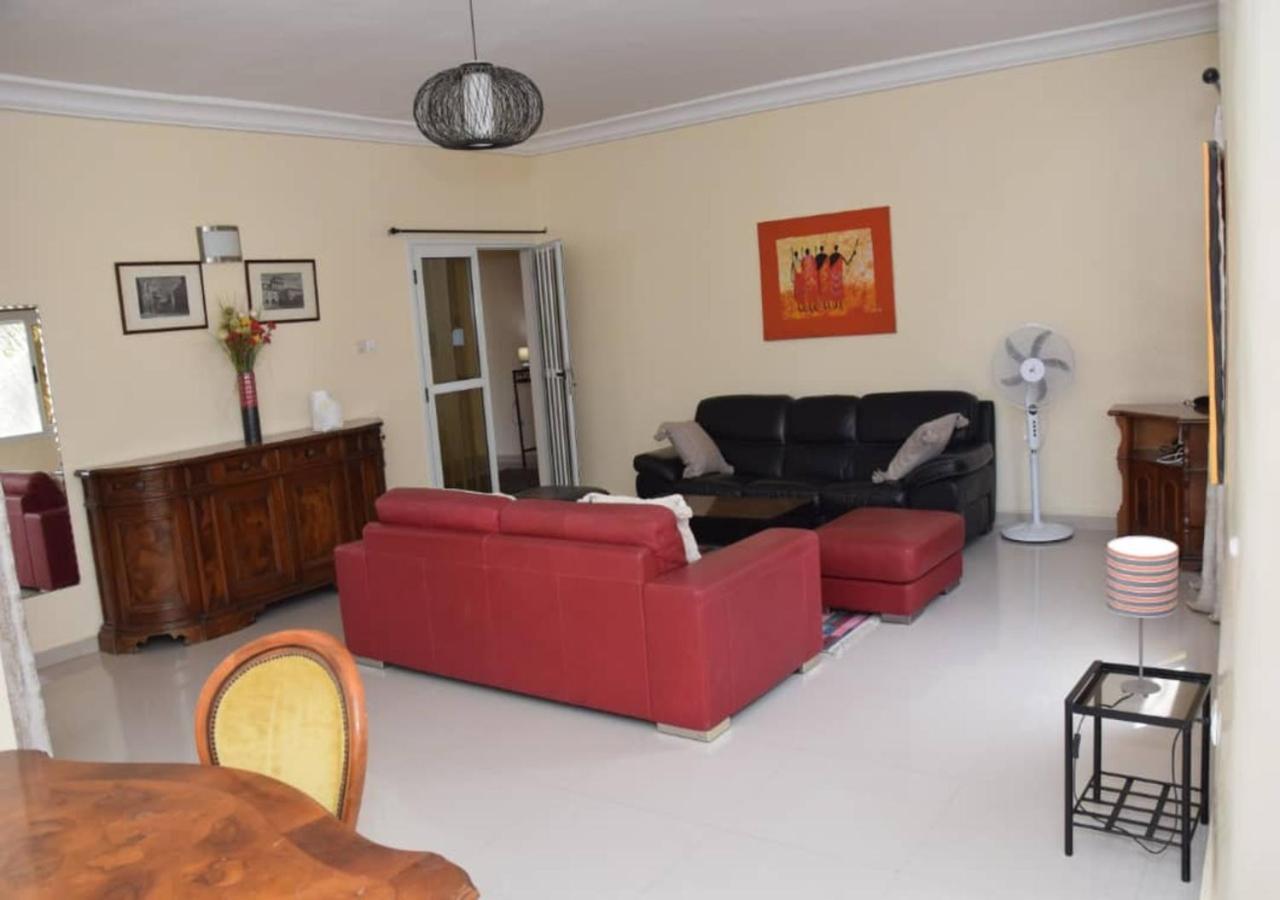 Homestay Chez Ouly *